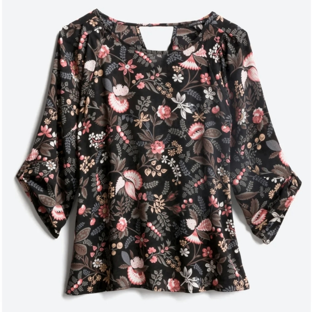 Nevila Crew Neck Blouse